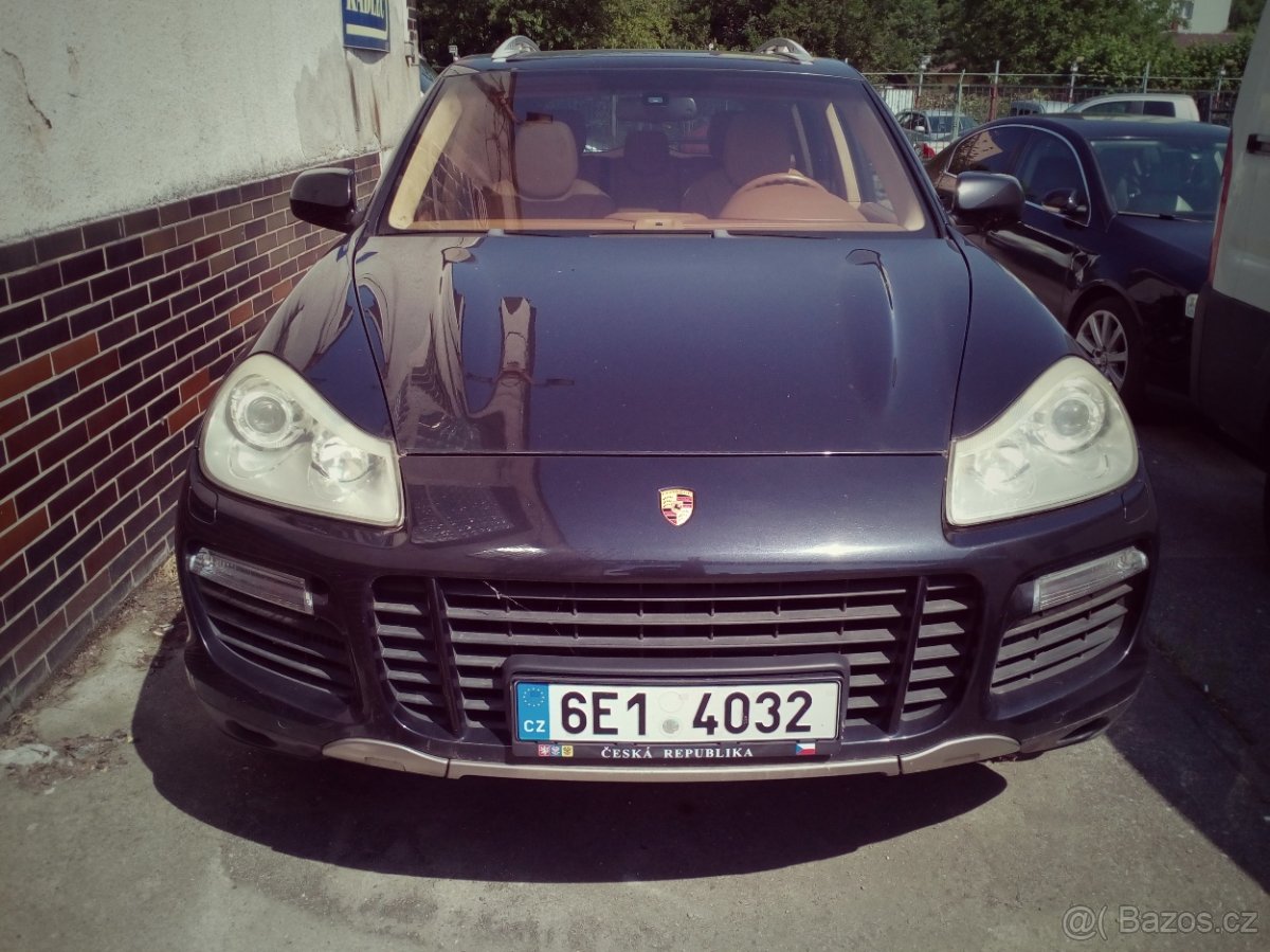 Porsche Cayenne S 4.8i 500ps