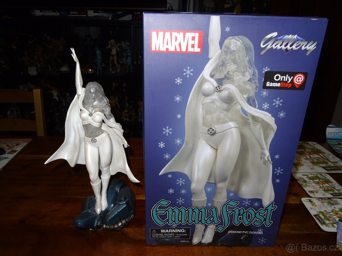 Soška Emma Frost