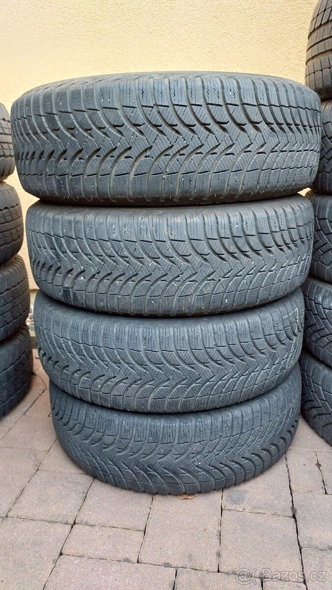 Pneu zimní, 4 ks, rozměr 205/60/16, 92H, zn. MICHELIN