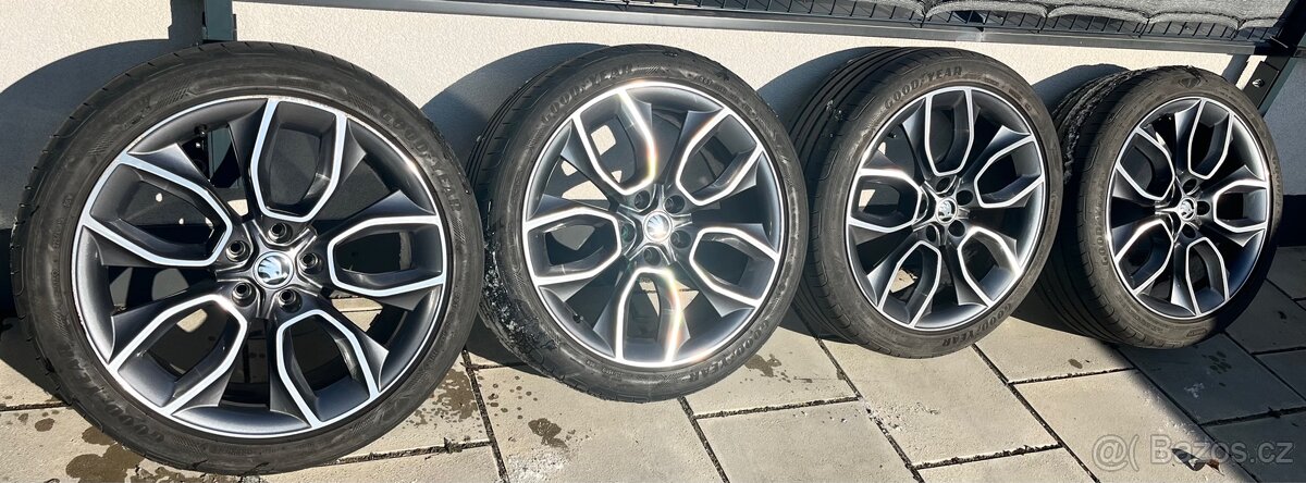 Litá kola Škoda Karoq 225/45 R19