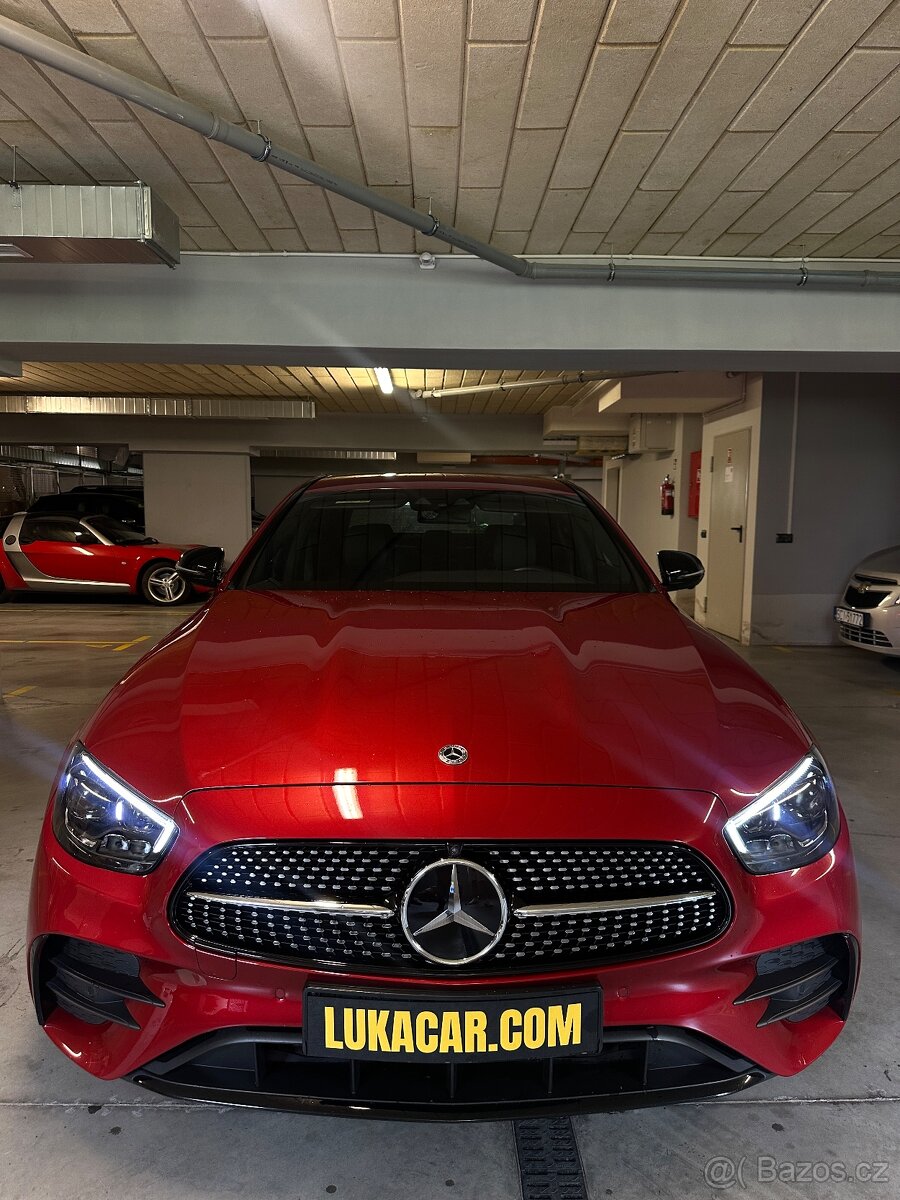 MERCEDES E KLASS RED AMG 4 Matic 2023