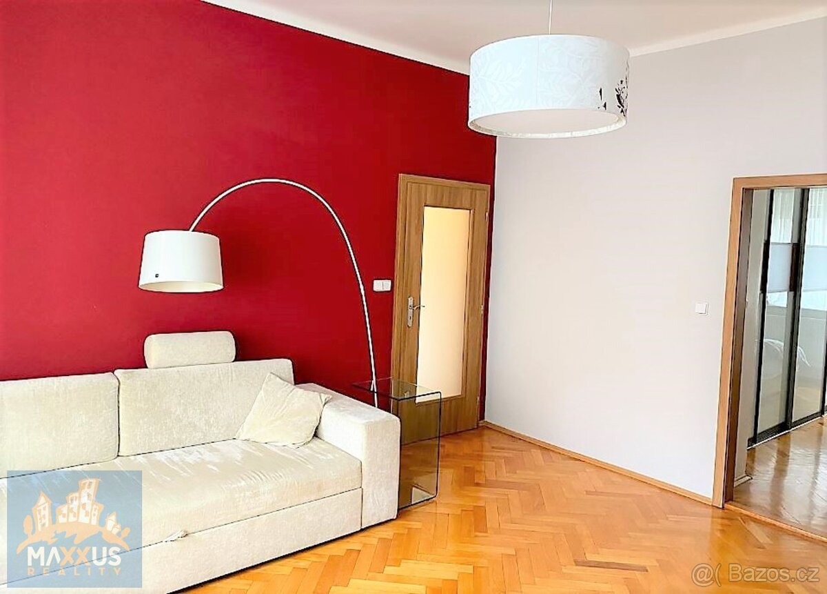 Pronájem bytu 2+1 s balkónem (55 m²), ul. Baranova, Praha 3