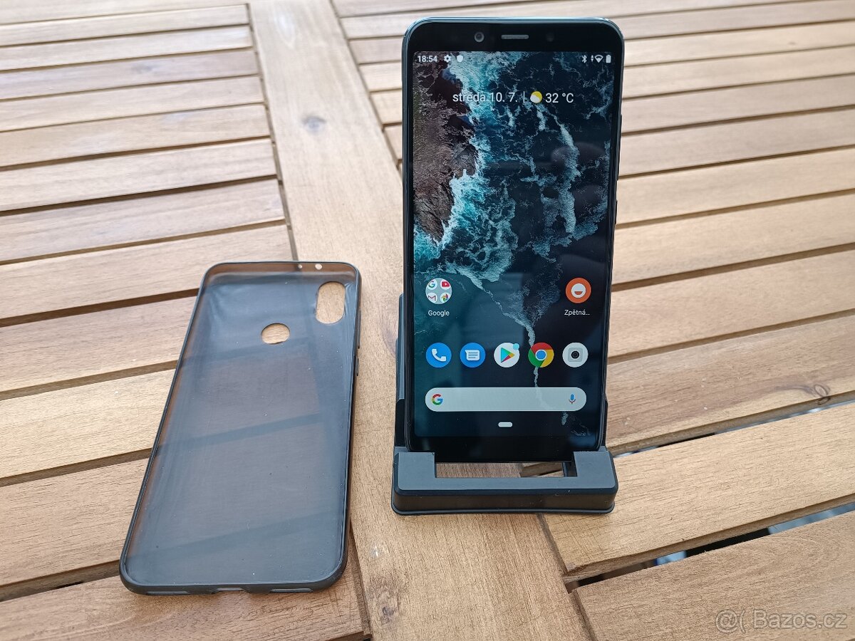 Mobil Xiaomi Mi A2 LTE Dual Sim RAM 4 GB, uložiště 64GB