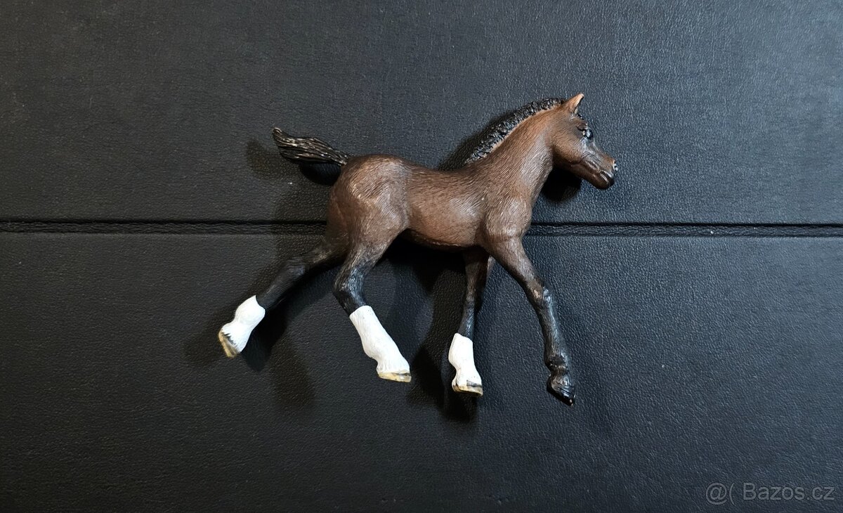 Arabské hříbě Schleich r.2013