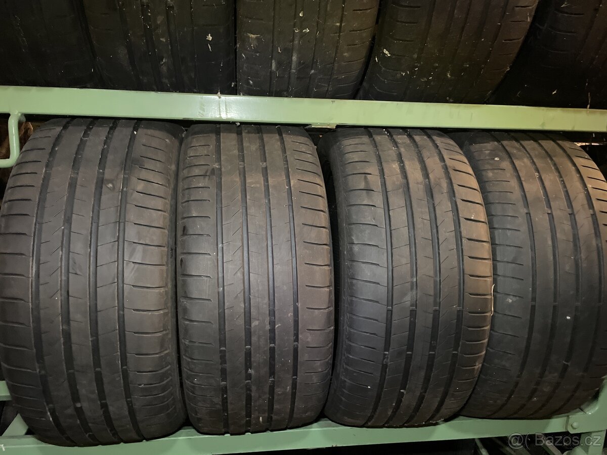 Bridgestone Alenza 285/40 R21