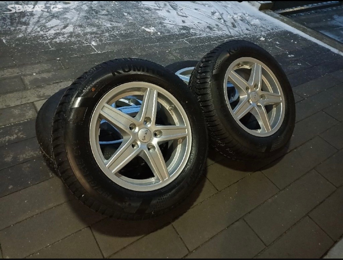 ALU kola 5x114.3 r15 s pneu (top)