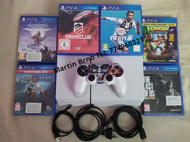 Herní konzole Playstation 4 (PS4) 500GB v Bílé barvě