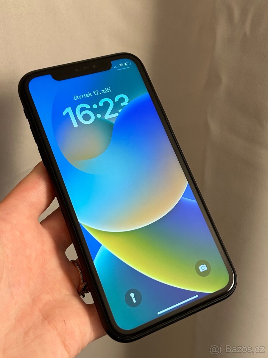 iPhone XR 64gb black