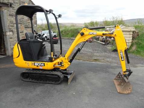 Mini bagr JCB 8014