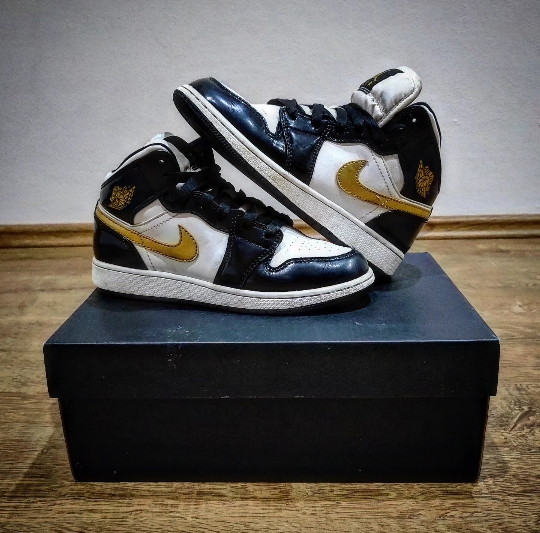 NIKE AIR Jordan 1 MID 35,5 EU