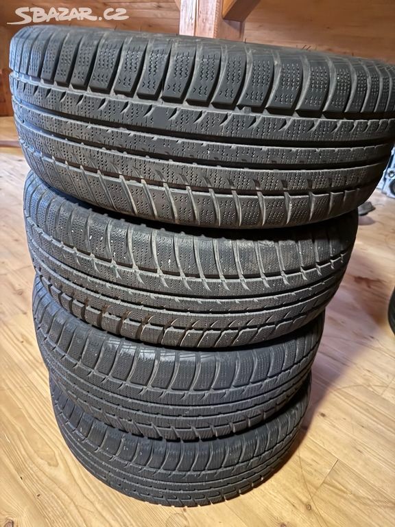 Zimní pneu Tomket Snowroad 3 215/60R16