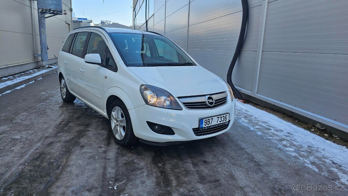 Opel Zafira 1.8 2014 benzín + LPG