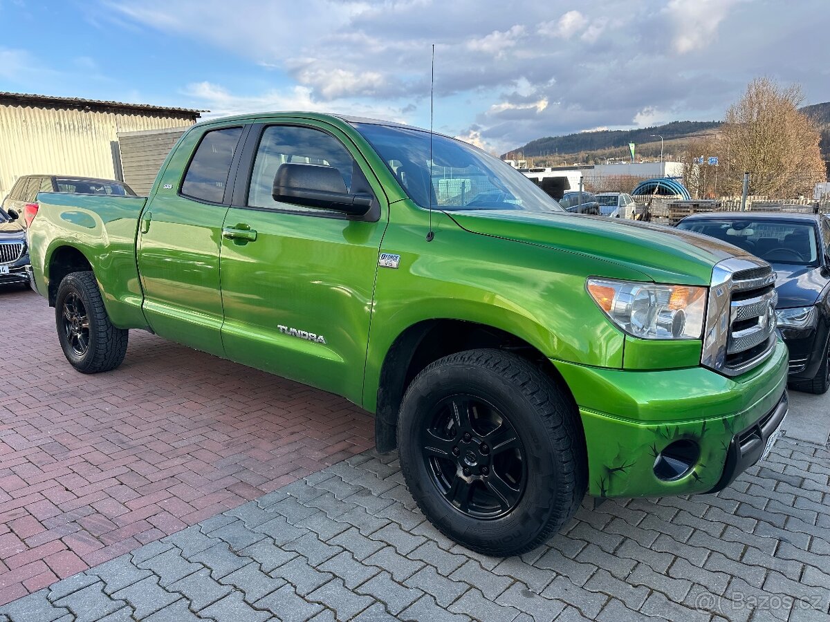 Toyota Tundra 4,6 V8 , automat 6kvalt, 2010