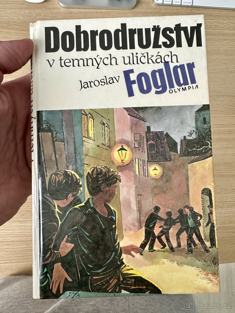 Dobrodružství v temných uličkách - Foglar