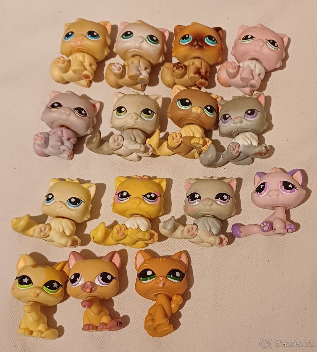 Lps littlest petshop kočka perska lízající