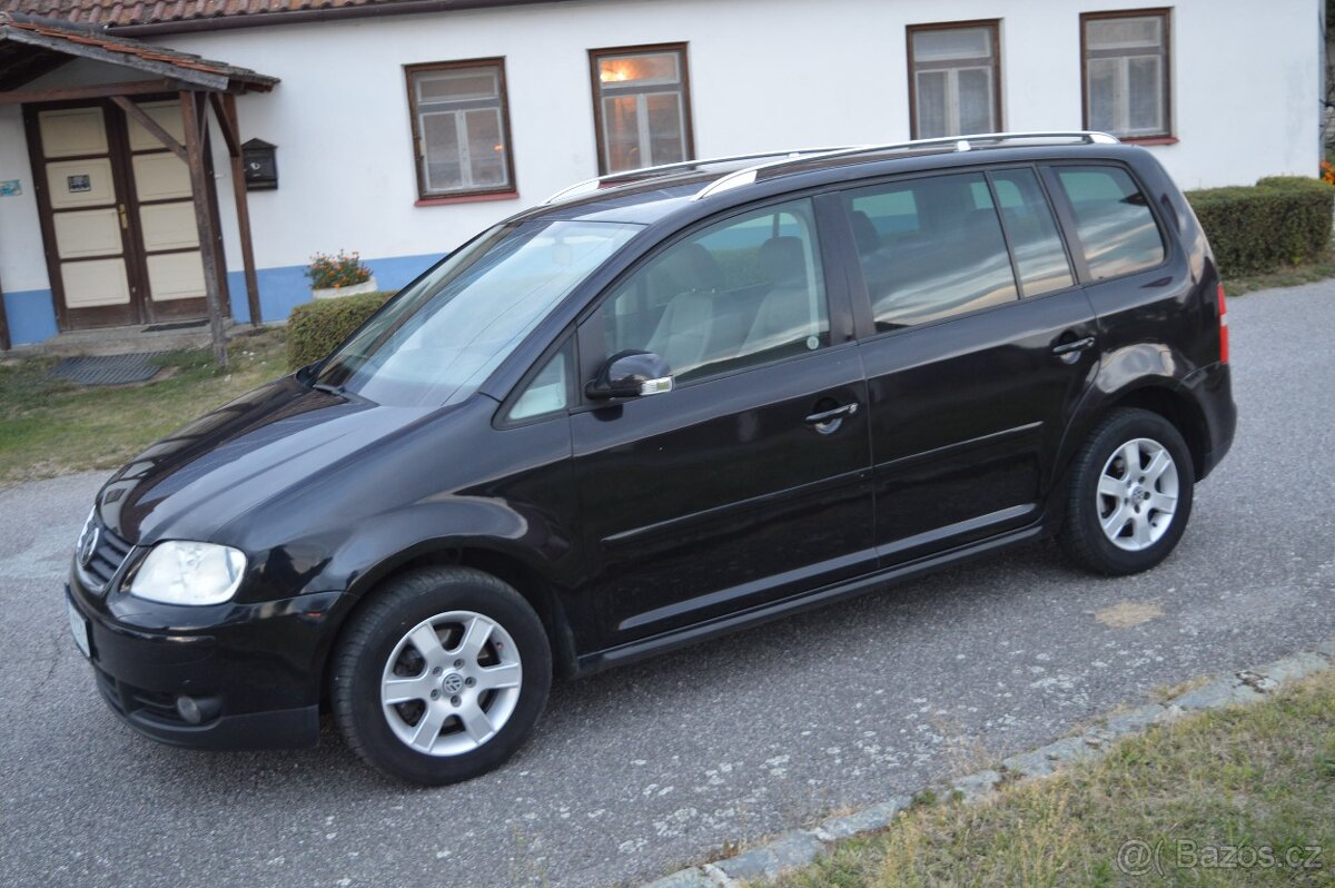 Volkswagen Touran 1.9TDI ,nové rozvody ,nová STK ,bez koroze