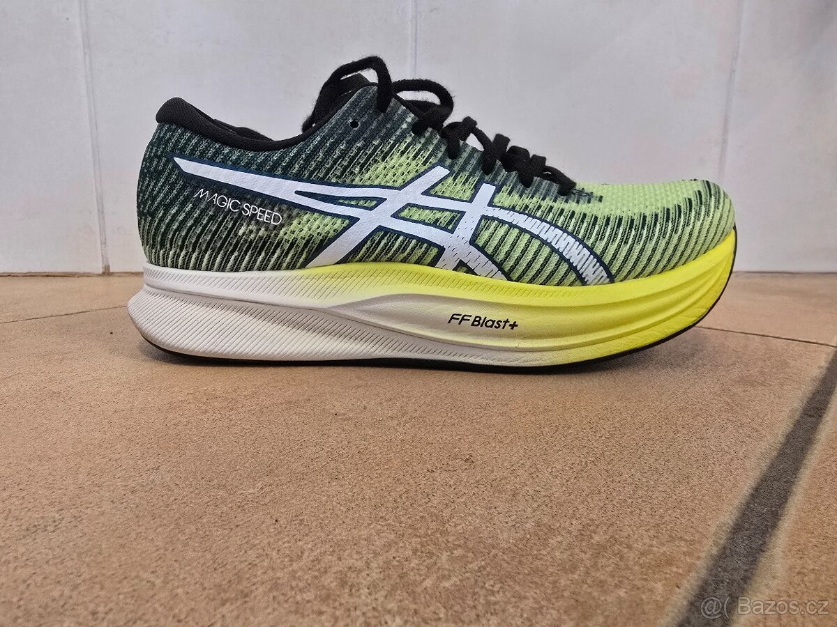 Běžecká obuv asics magic speed 2 zelené vel. 40