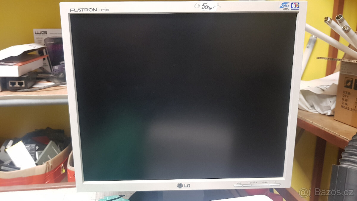 LCD monitor LG LT1750S