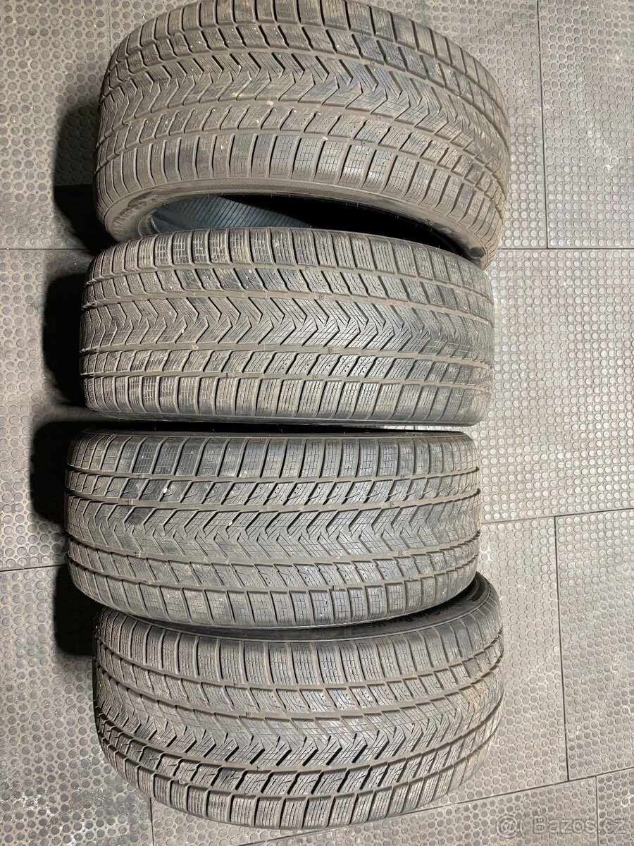 285/40R22 Gripmax SureGrip Pro zimni M+S