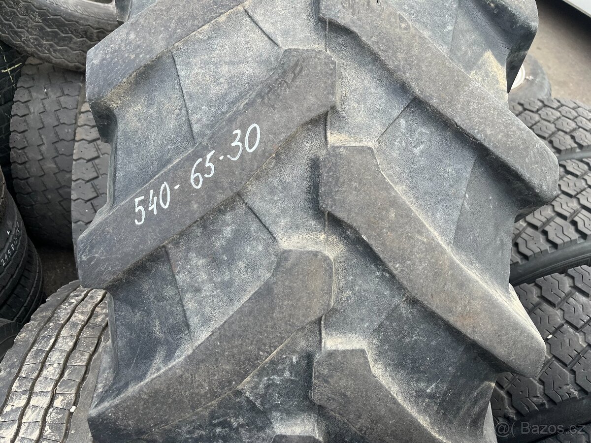 540/65R30 540 65 30 540 65 na traktor radiální r30