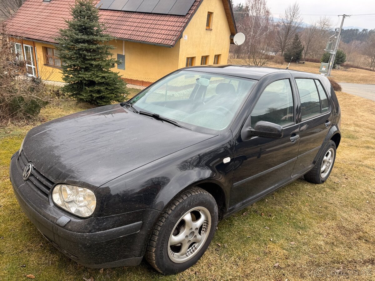 Volkswagen GOLF 1.4 16V