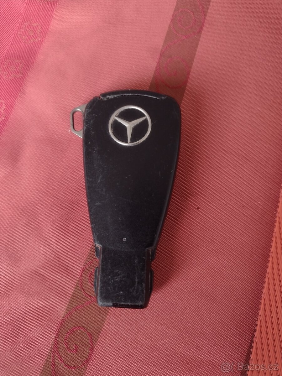 Náhradní klíč k Mercedesu