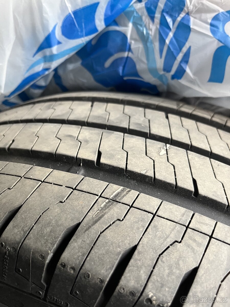 Letni pneu 235/65 R16C