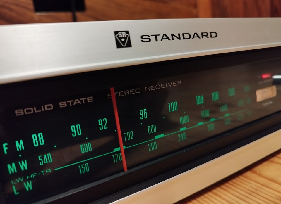 Stereo receiver STANDARD SR-A402SW (Made in Japan, 1972)