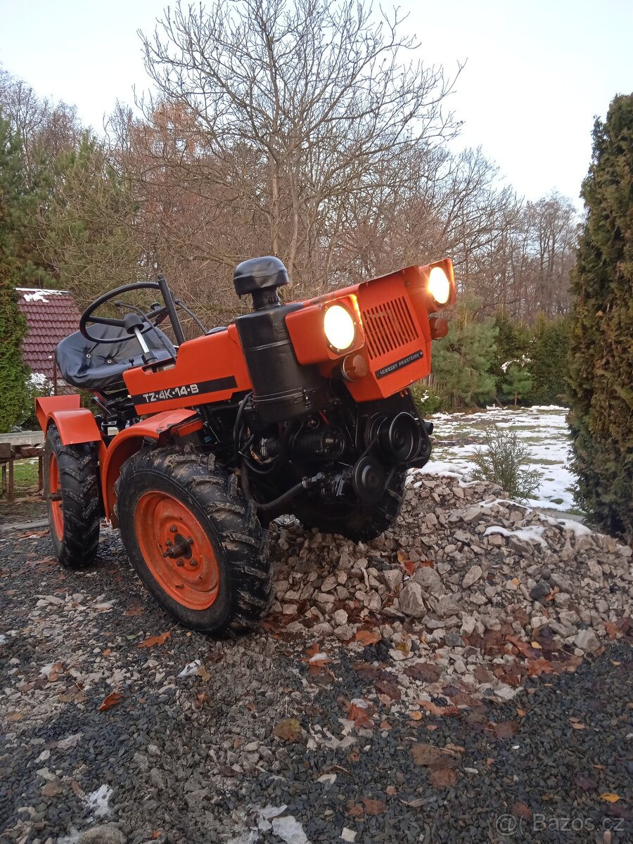 Malotraktor Tz4k14 - servo řízení