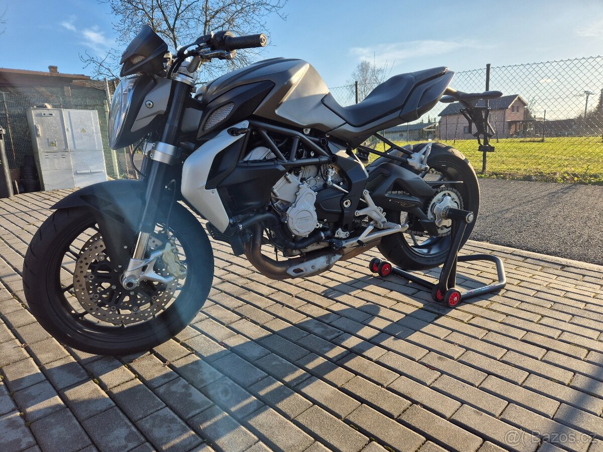 MV AGUSTA brutale 675 9tkm A2