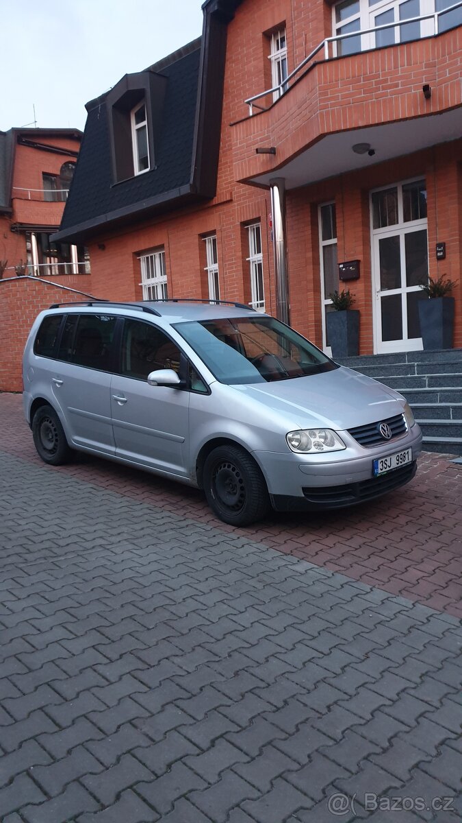 Volkswagen touran 1,9tdi 74kw nová stk