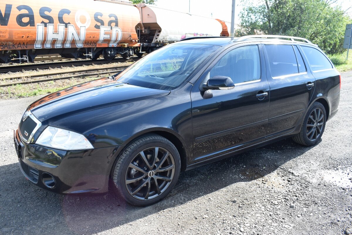 ŠKODA OCTAVIA 1,8 TSI SPORT,NOVÉ ROZVODY