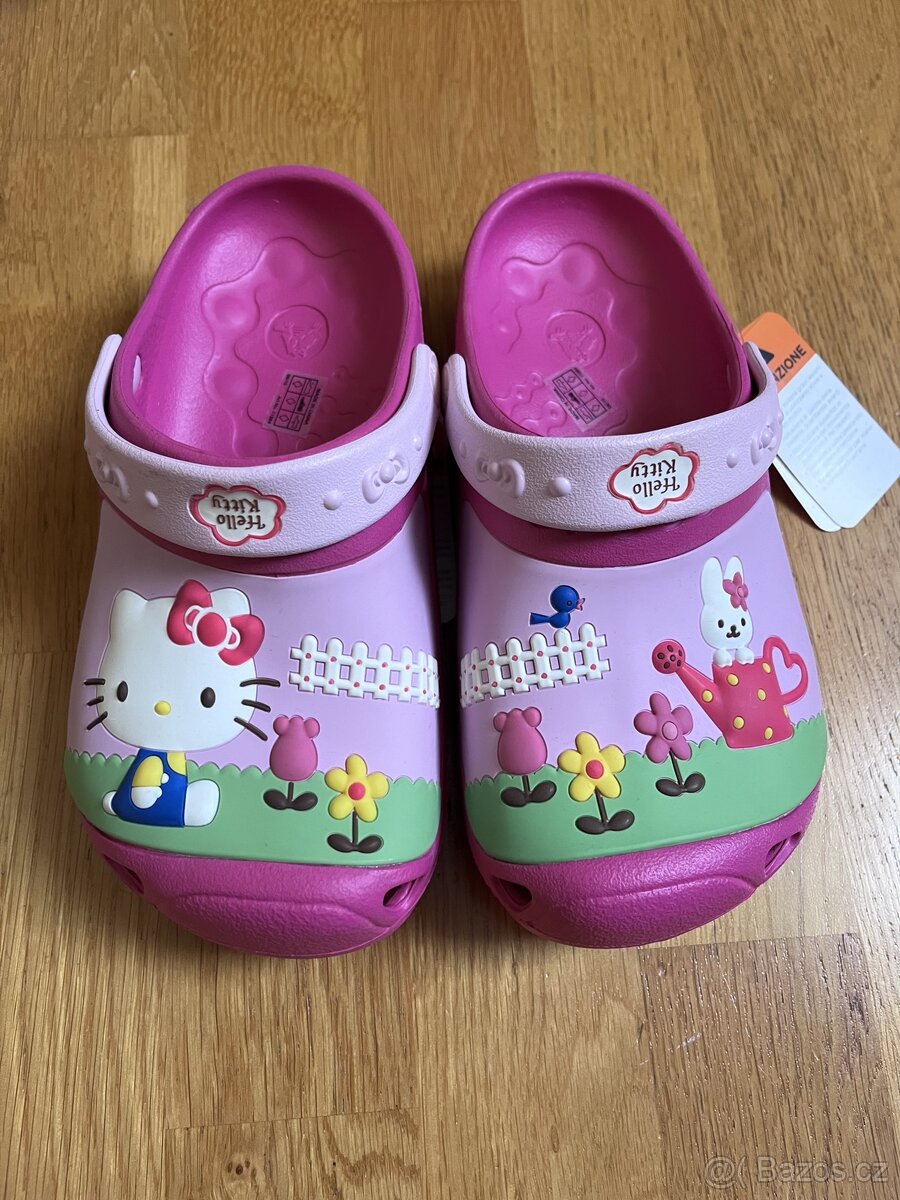 Crocs Hello Kitty Custom Clog vel. 34/35 (J3)