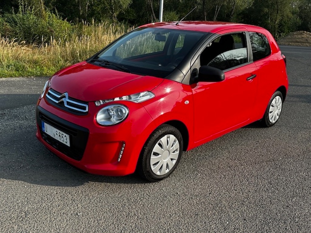 Citroen C1 1,0i, r.2017, servisní kniha, klima, platná STK