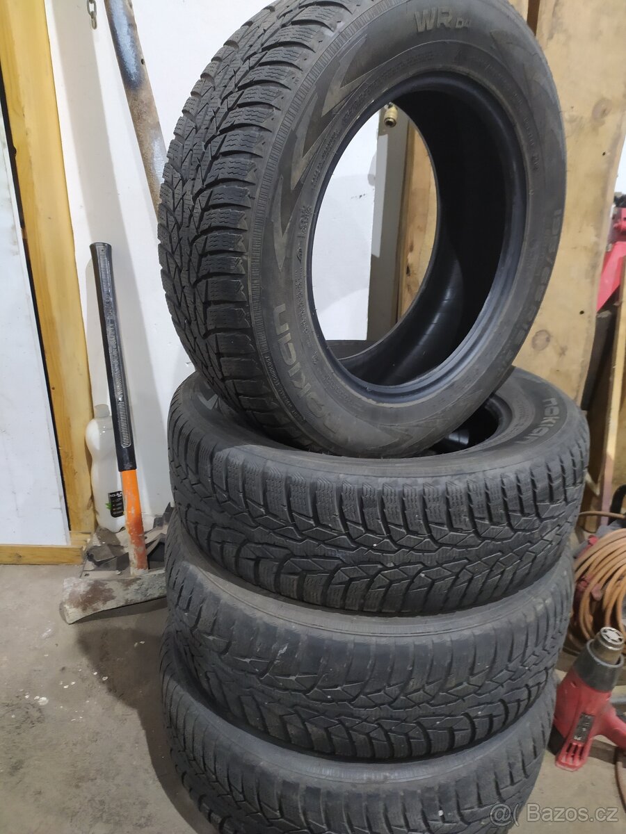 Zimní pneu Nokian 195/65 R15 91T