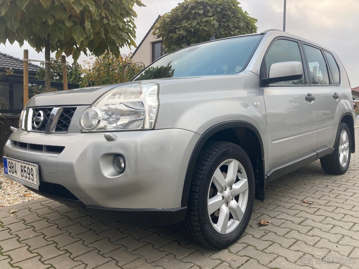 NISSAN X-TRAIL 2,0DCi 2sady kol,klima,3SPZ,Tažné