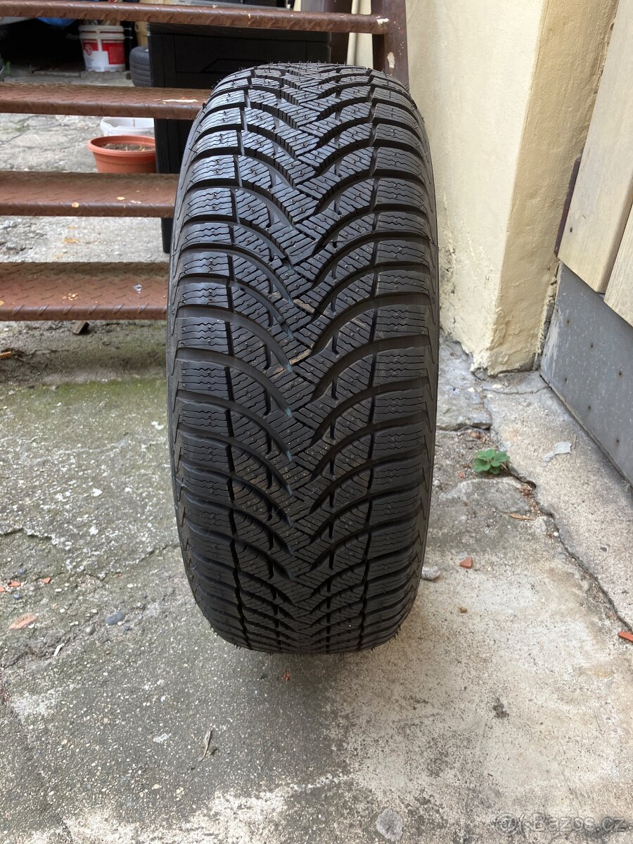 Michelin Alpin A4 195/55 R16 87H