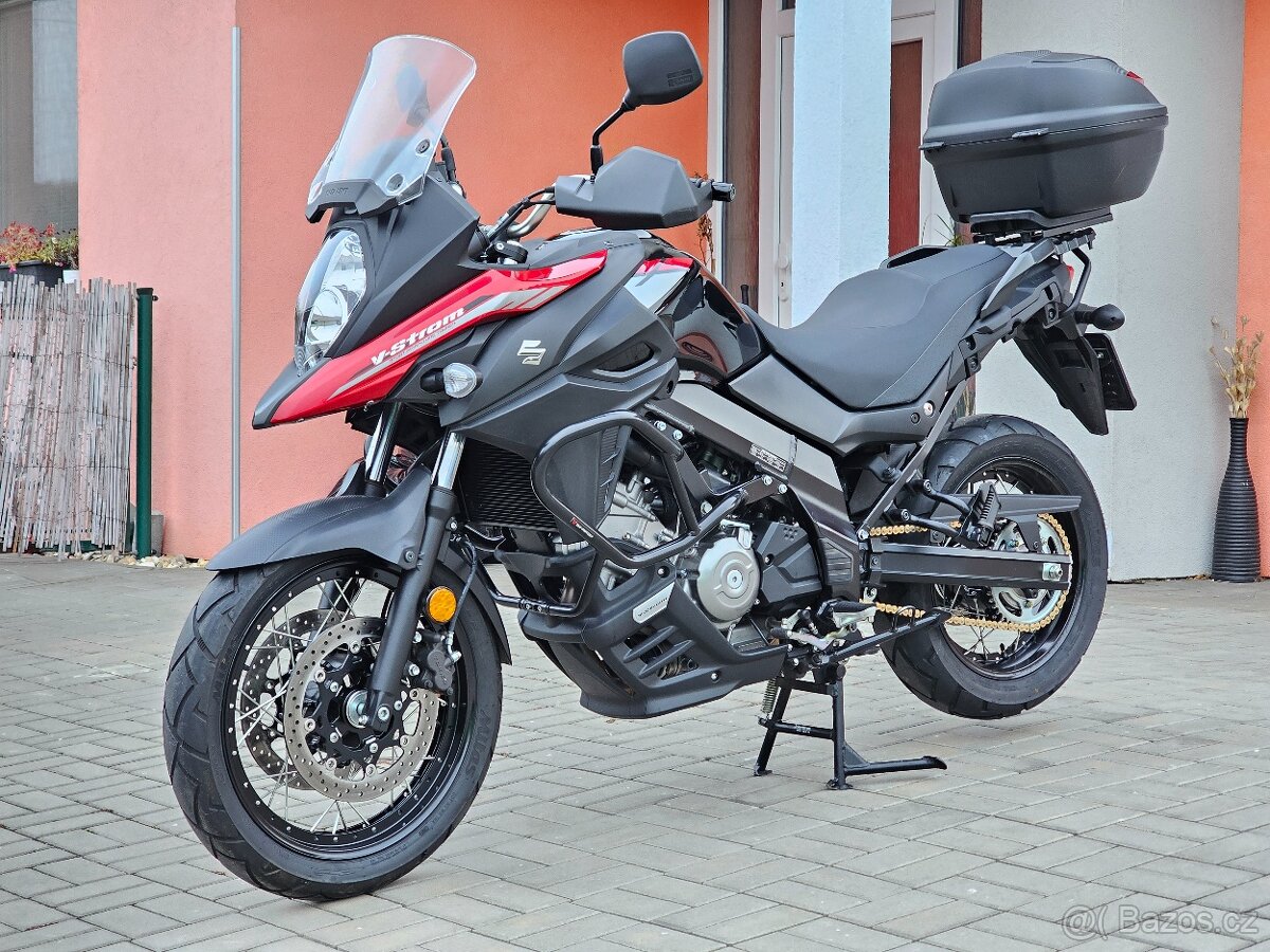 Suzuki DL 650 V-Strom, původ ČR, doplňky za 35.000Kč