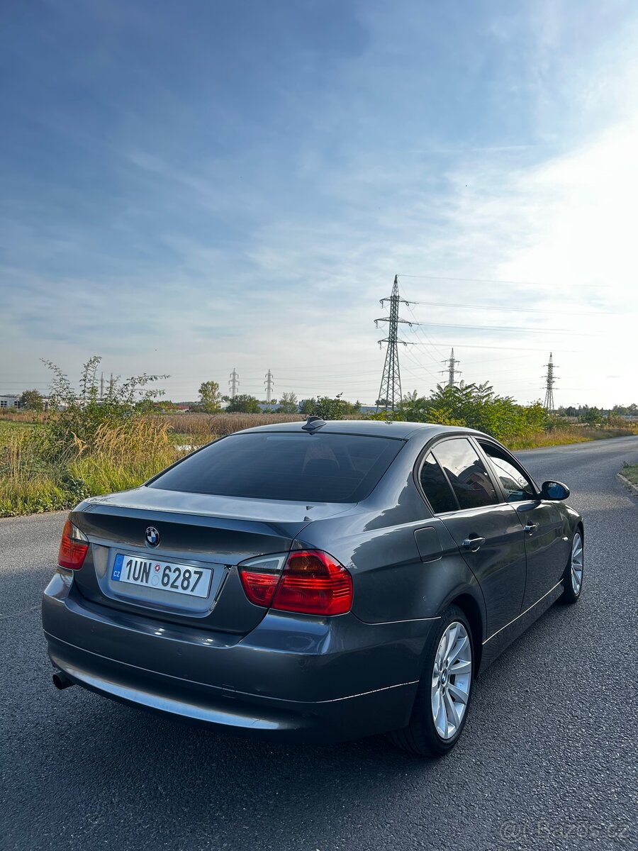 BMW E90 320i 110Kw