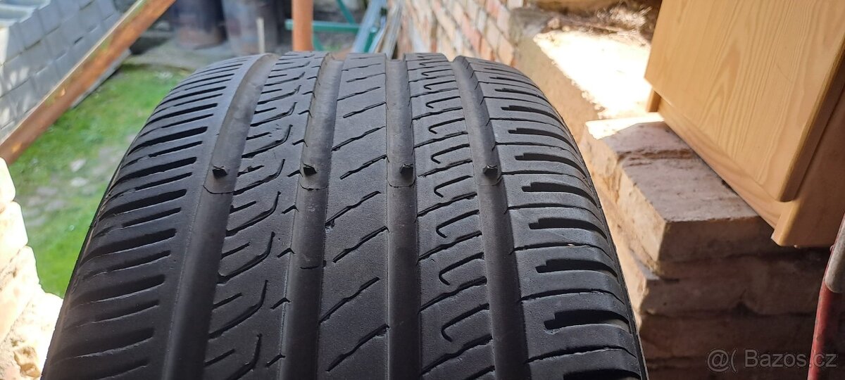 Pneumatiky Barum Bravuris 245/45 R 18 Y XL, letní