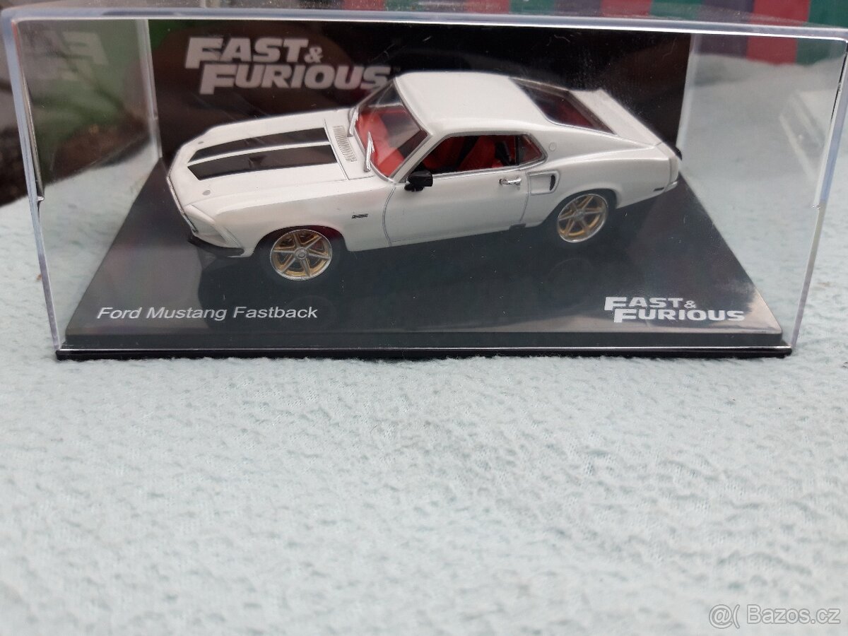 FORD MUSTANG FASTBACK