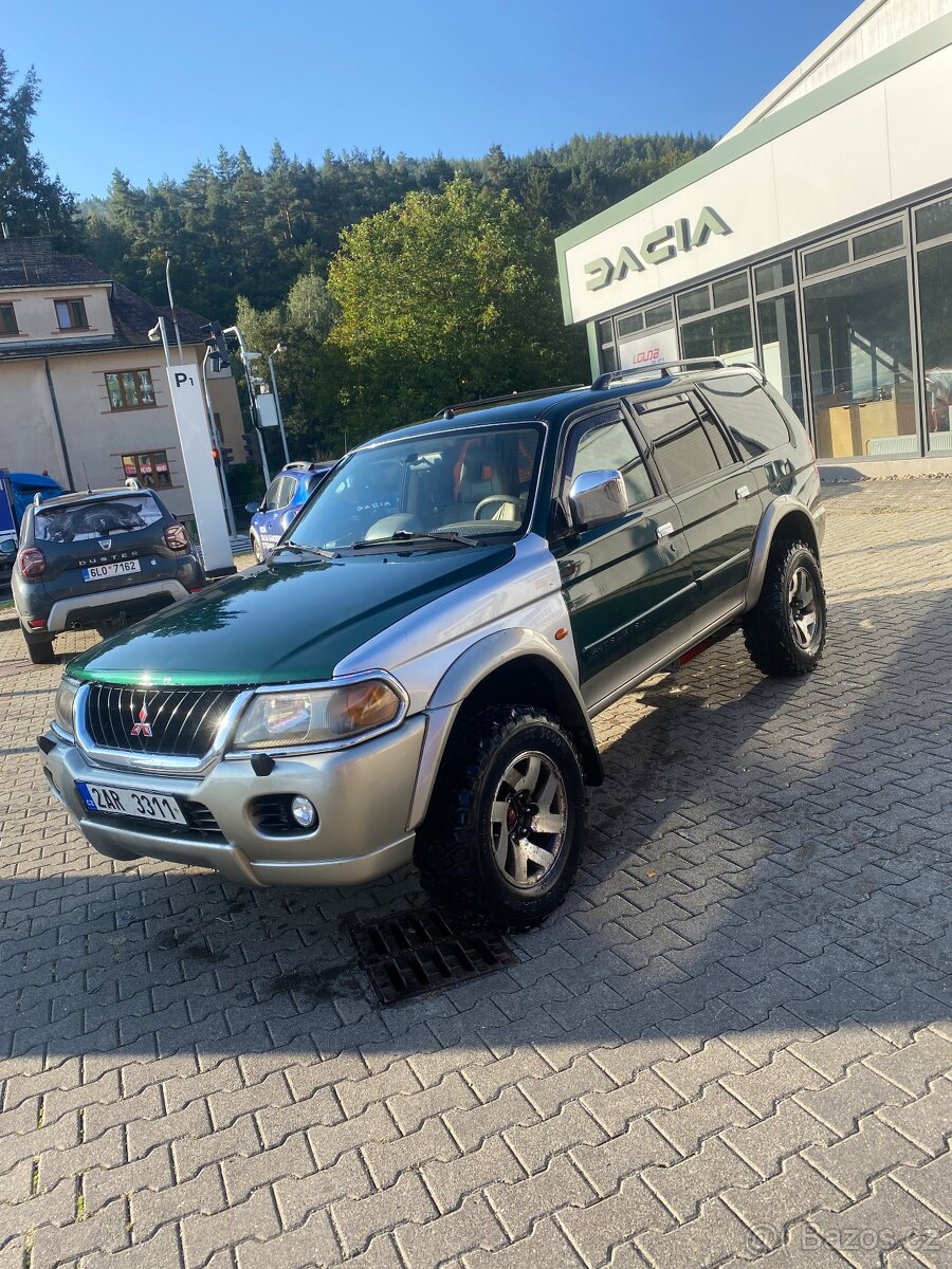 Mitsubischi Pajero sport 3.0 v6