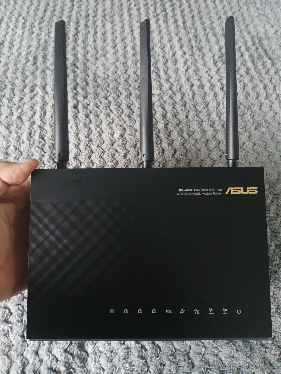 ASUS DSL-AC68U 2,4/5 GHz 3kusy

