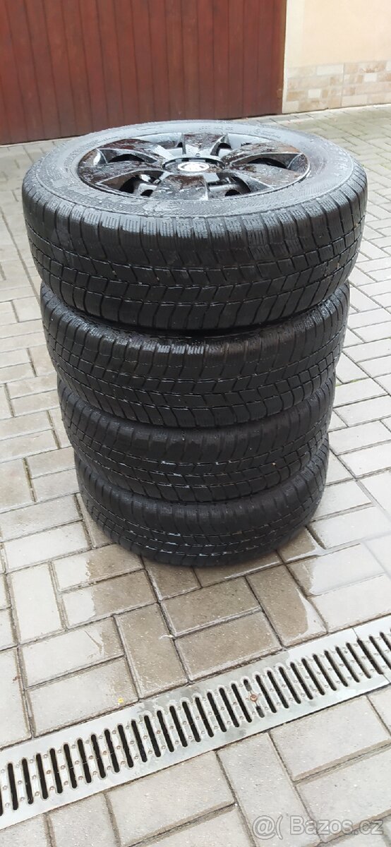 Zimní pneu 195/65 R 15 5x112