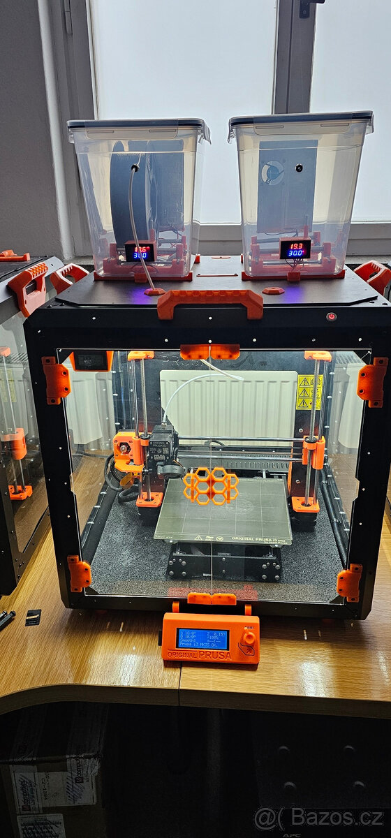 3D tiskárnu Prusa i3 MK3S+ a Prusa Enclosure Box