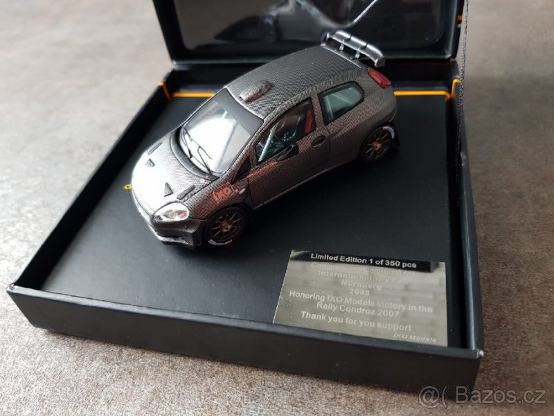 IXO Fiat Grande Punto S2000 Win Rally 2007 karbon 1:43 model