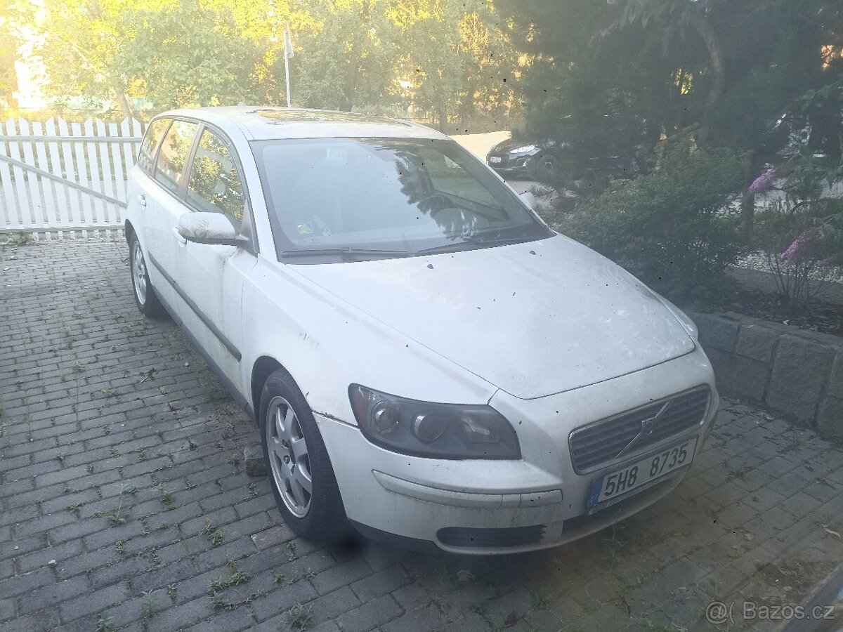 Volvo  V50  automat  2.4 103 kW