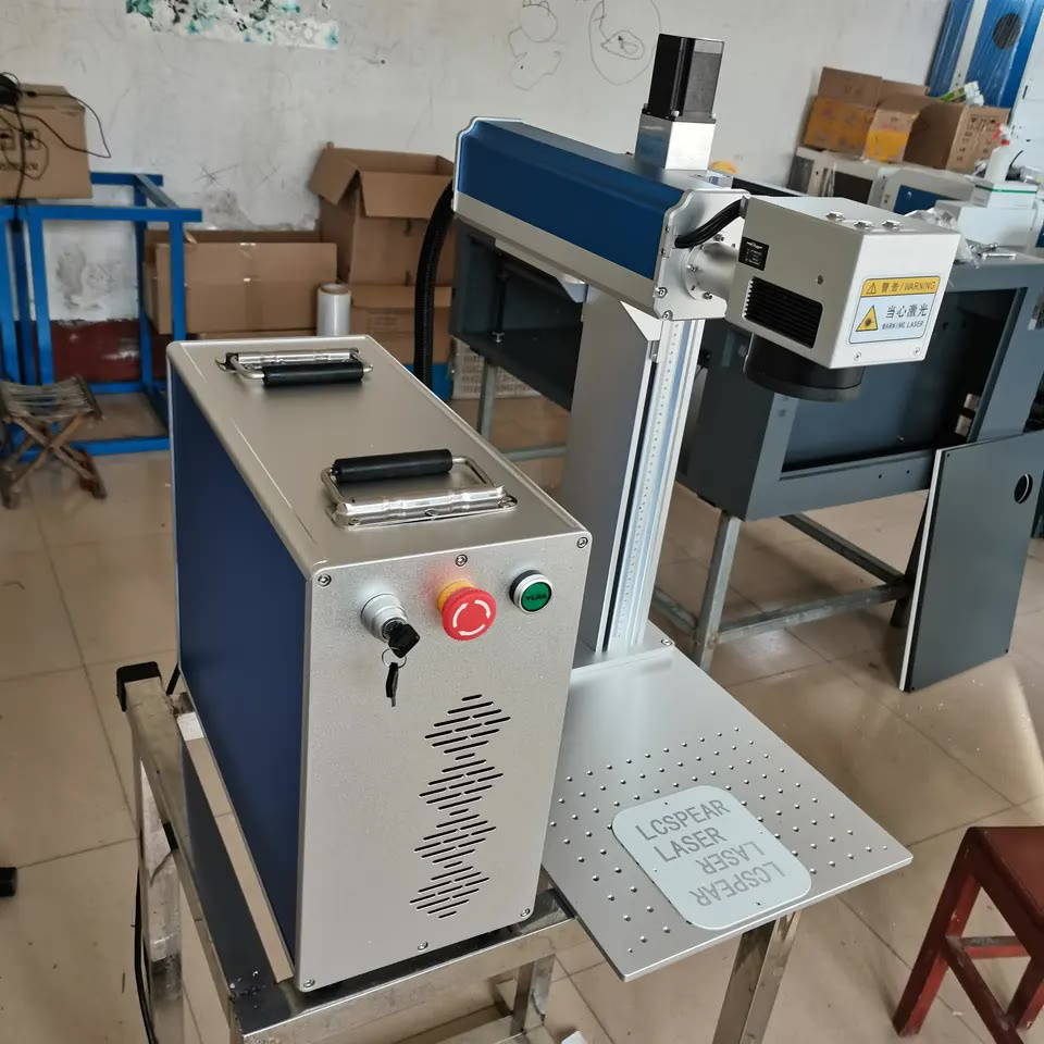 100w fiber laser gravírka, MOPA, 2.5d