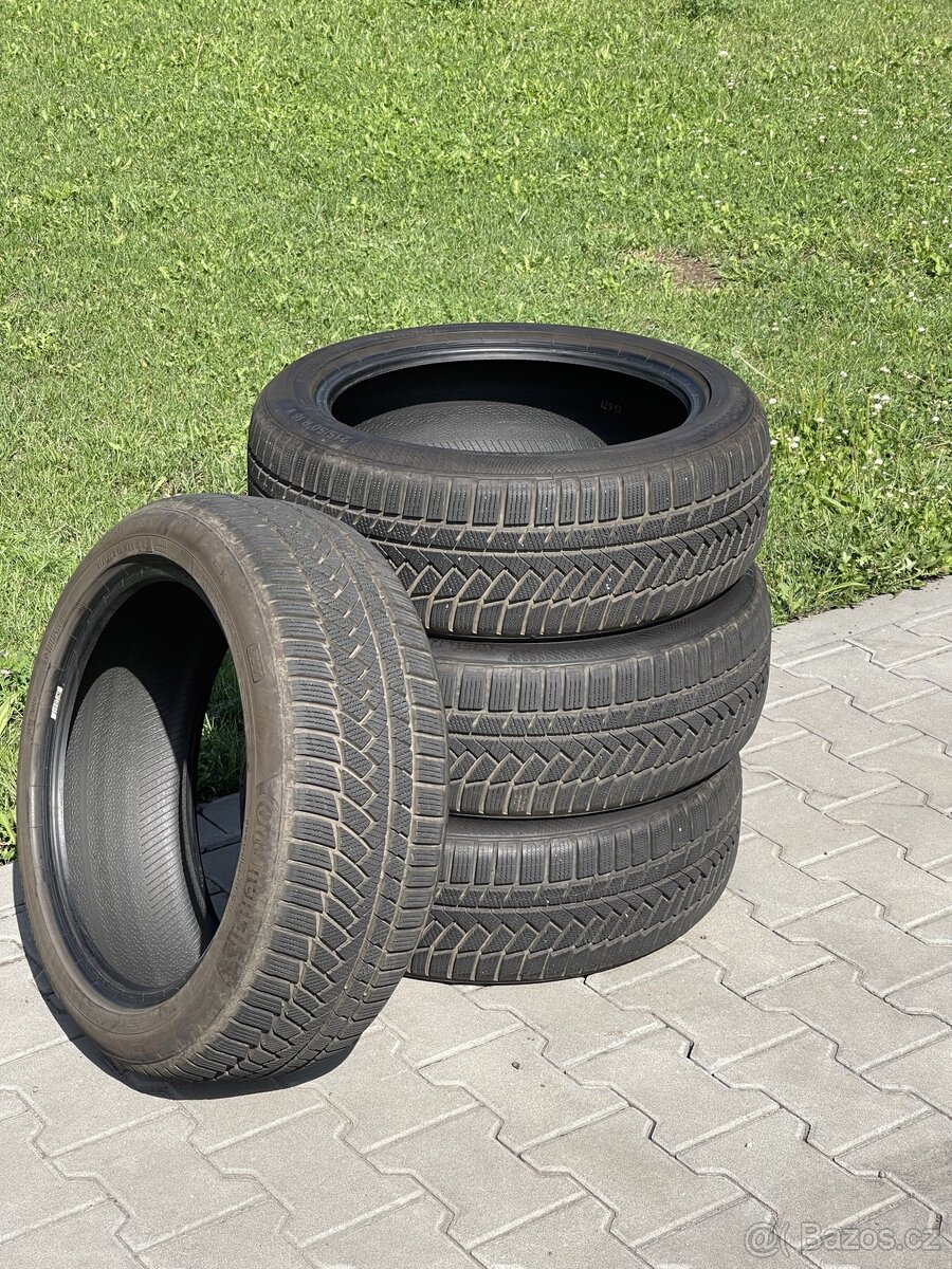 Continental TS850 215/50 R18 92V