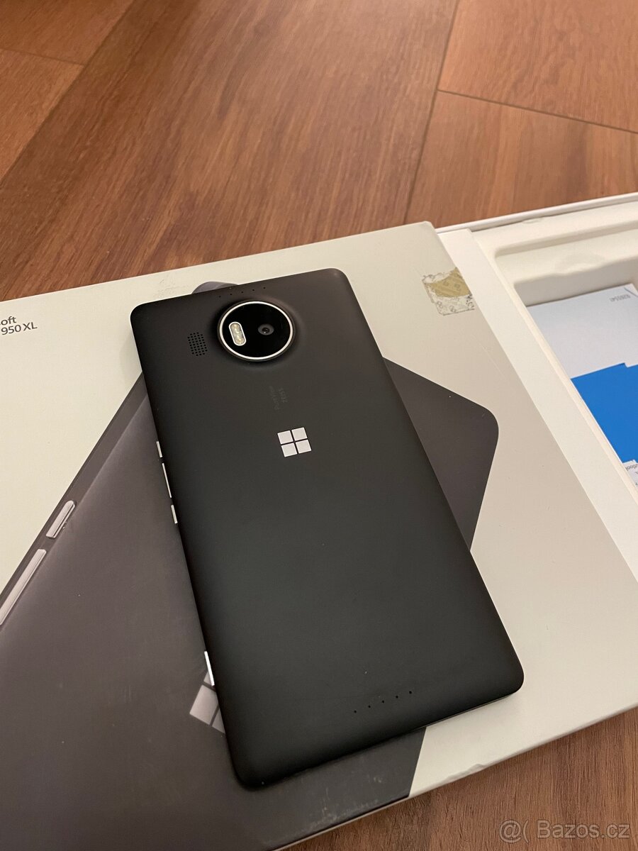 Microsoft lumia 950XL